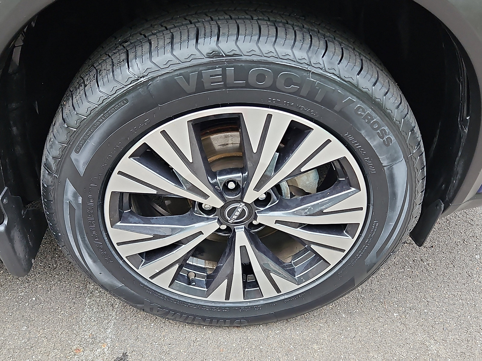 Certified 2023 Nissan Rogue SV w/ SV Premium B Package AWD/4WD image 8