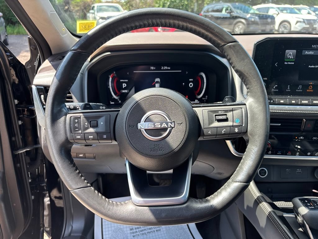 Certified 2023 Nissan Rogue Platinum w/ Platinum Premium Package AWD/4WD image 22
