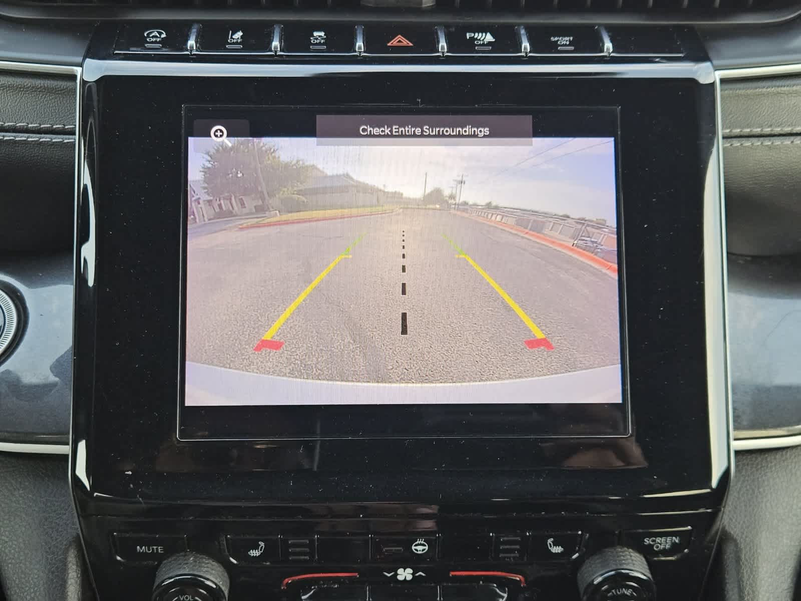 Used 2021 Jeep Grand Cherokee L Laredo RWD image 16