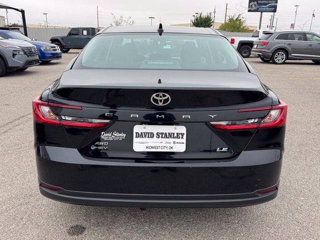 Used 2025 Toyota Camry LE AWD/4WD image 5