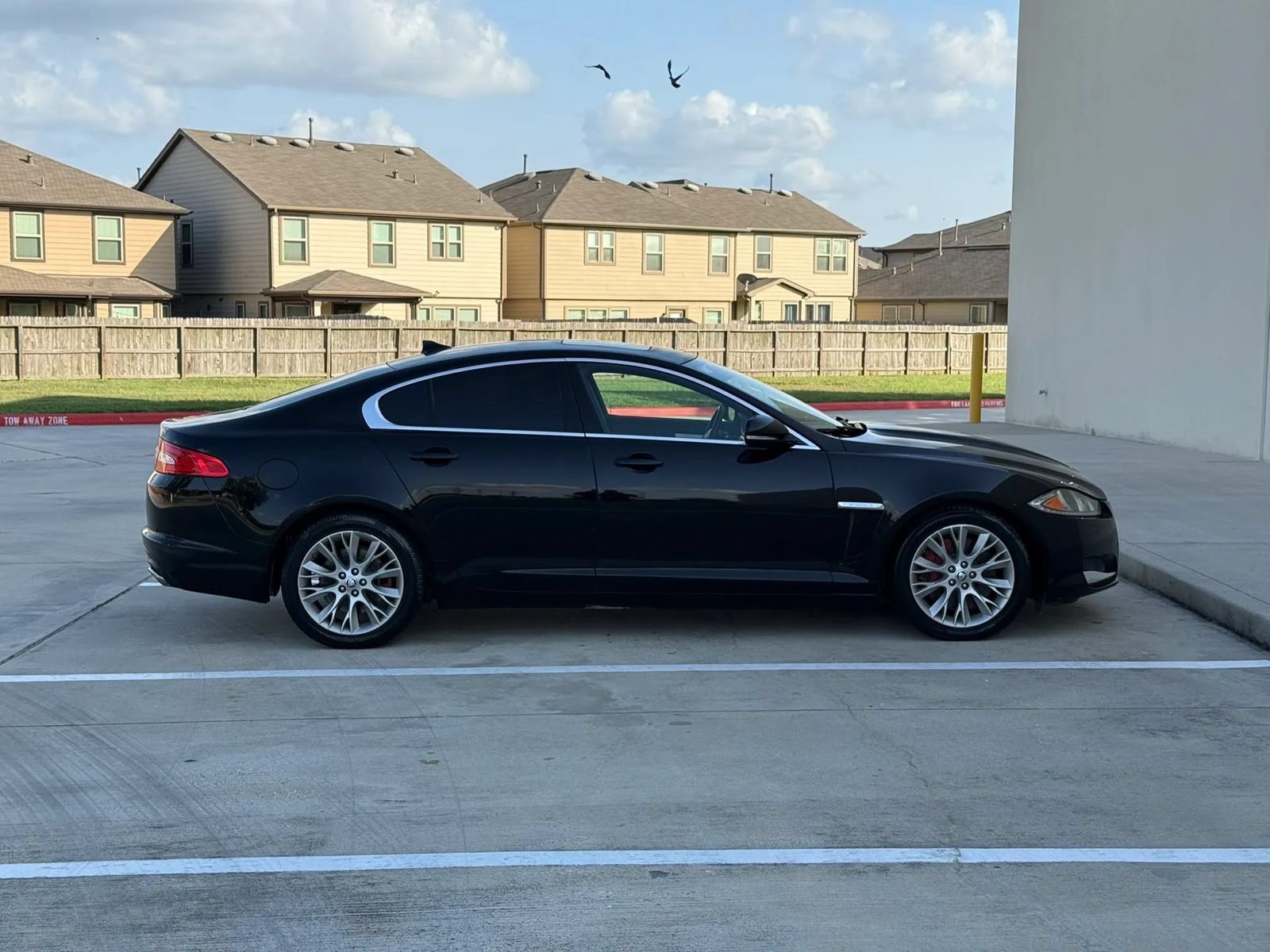 Used 2013 Jaguar XF 3.0 RWD image 8