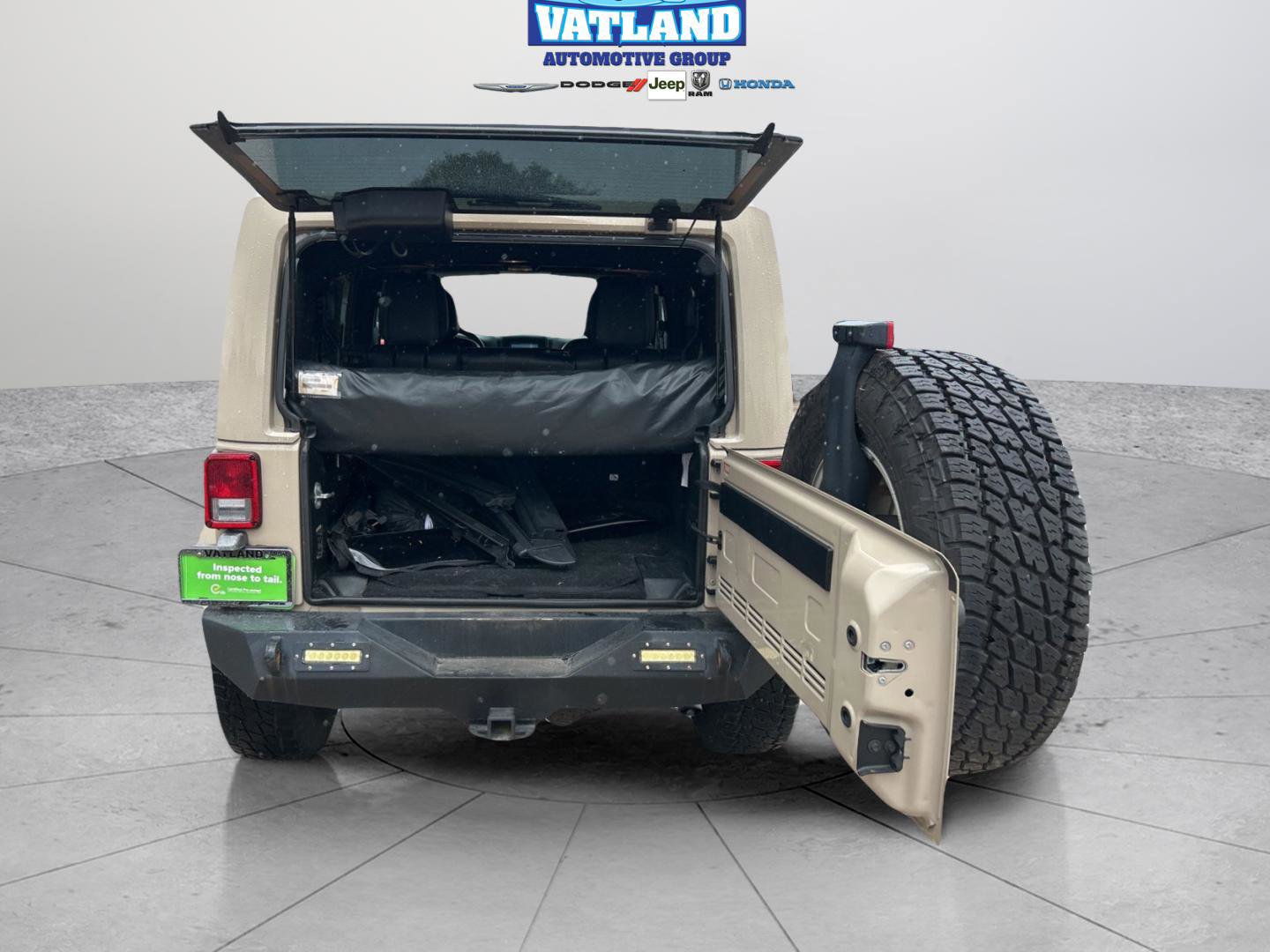 Certified 2016 Jeep Wrangler Unlimited Rubicon w/ Dual Top Group image 5