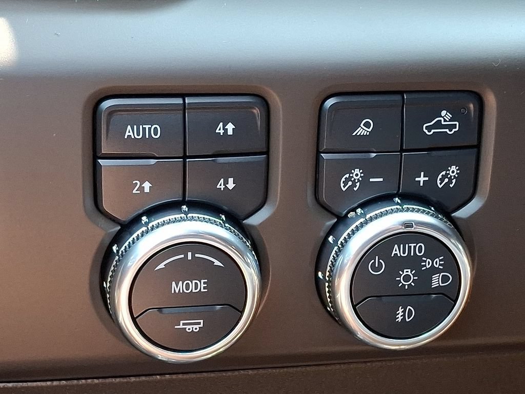 Used 2024 GMC Sierra 2500 Denali AWD/4WD image 26