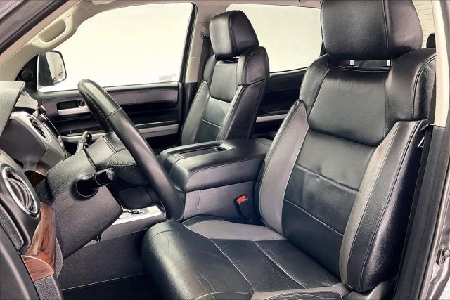 Used 2021 Toyota Tundra Limited w/ Limited Premium Package image 18