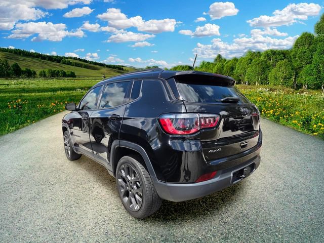 Used 2021 Jeep Compass Latitude w/ Sun and Sound Group AWD/4WD image 3