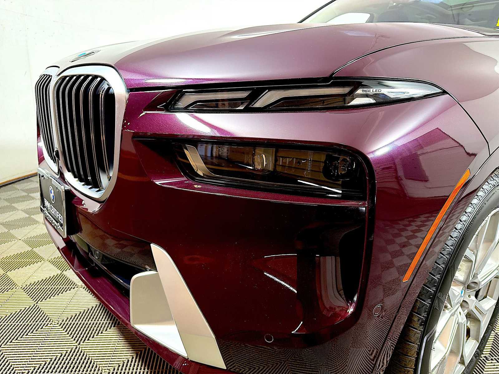Certified 2024 BMW X7 xDrive40i w/ Premium Package image 27