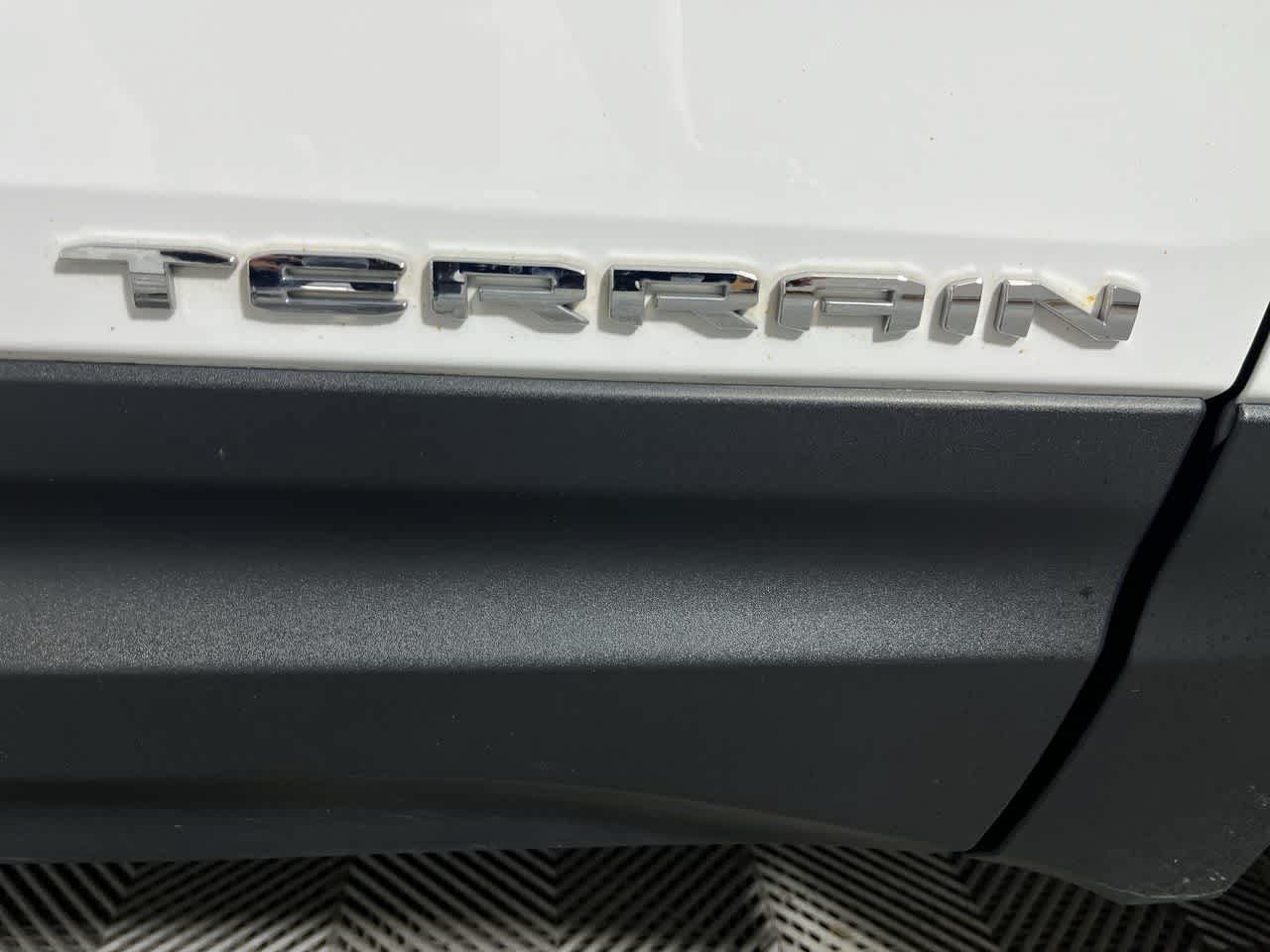Used 2023 GMC Terrain SLT w/ Tech Package AWD/4WD image 11