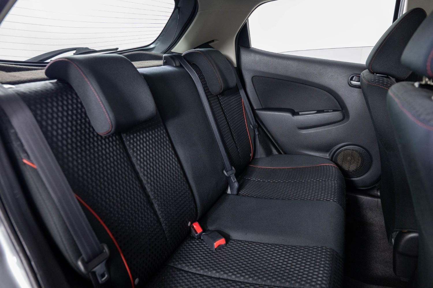 Used 2014 MAZDA MAZDA2 Touring image 23