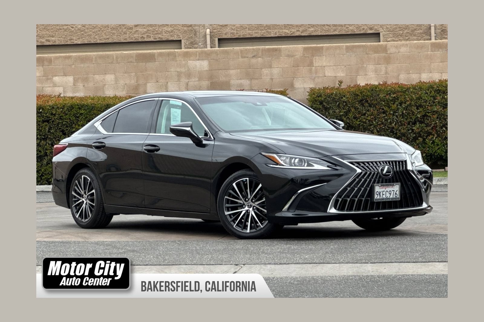 Certified 2024 Lexus ES 350 w/ Premium Package FWD image 1