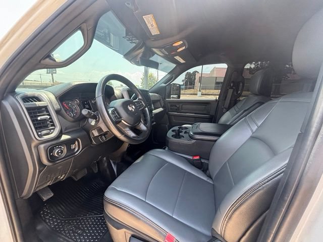 Used 2025 RAM 3500 Tradesman w/ Chrome Appearance Group AWD/4WD image 11