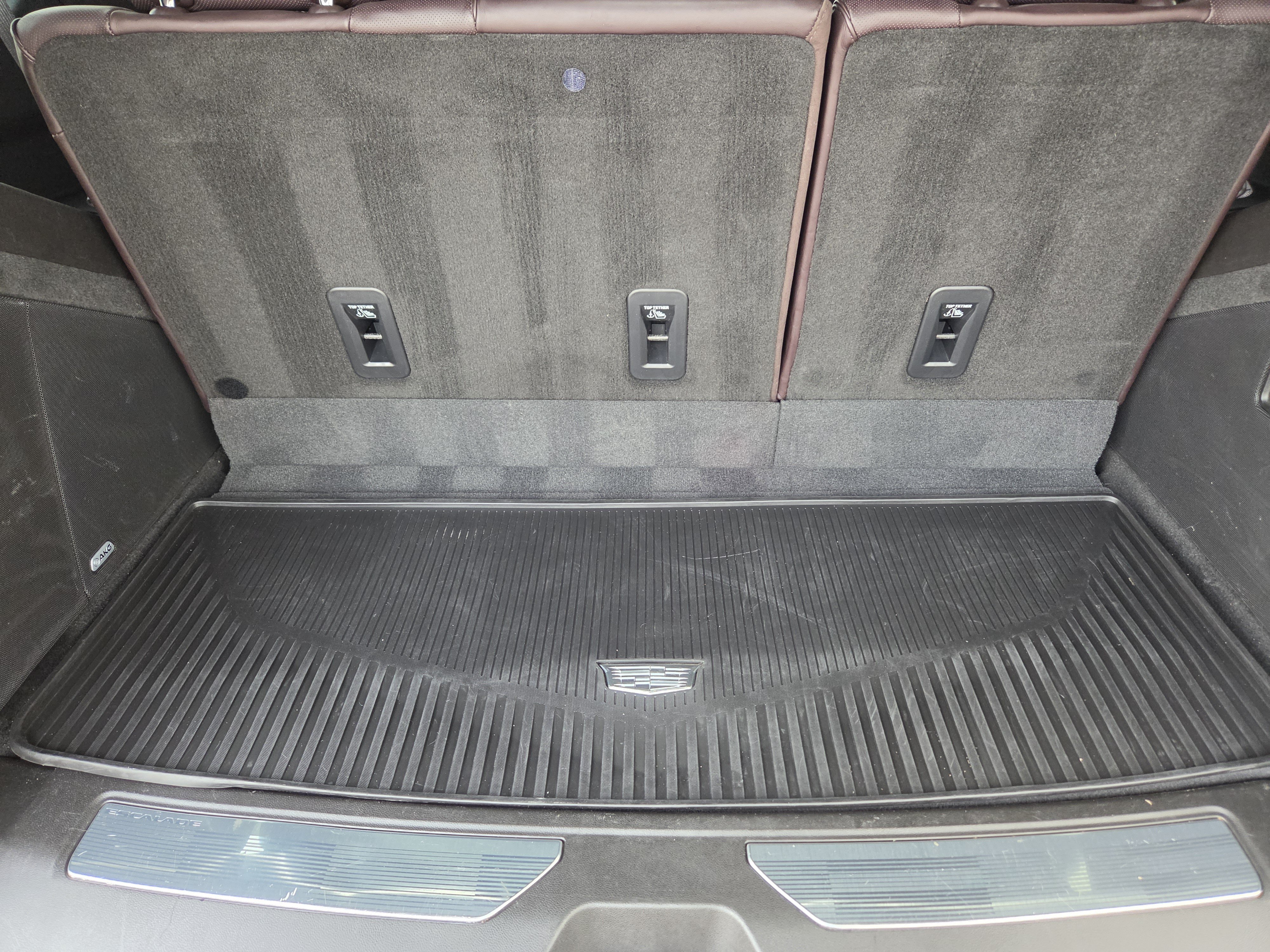 Used 2021 Cadillac Escalade Premium Luxury Platinum AWD/4WD image 34