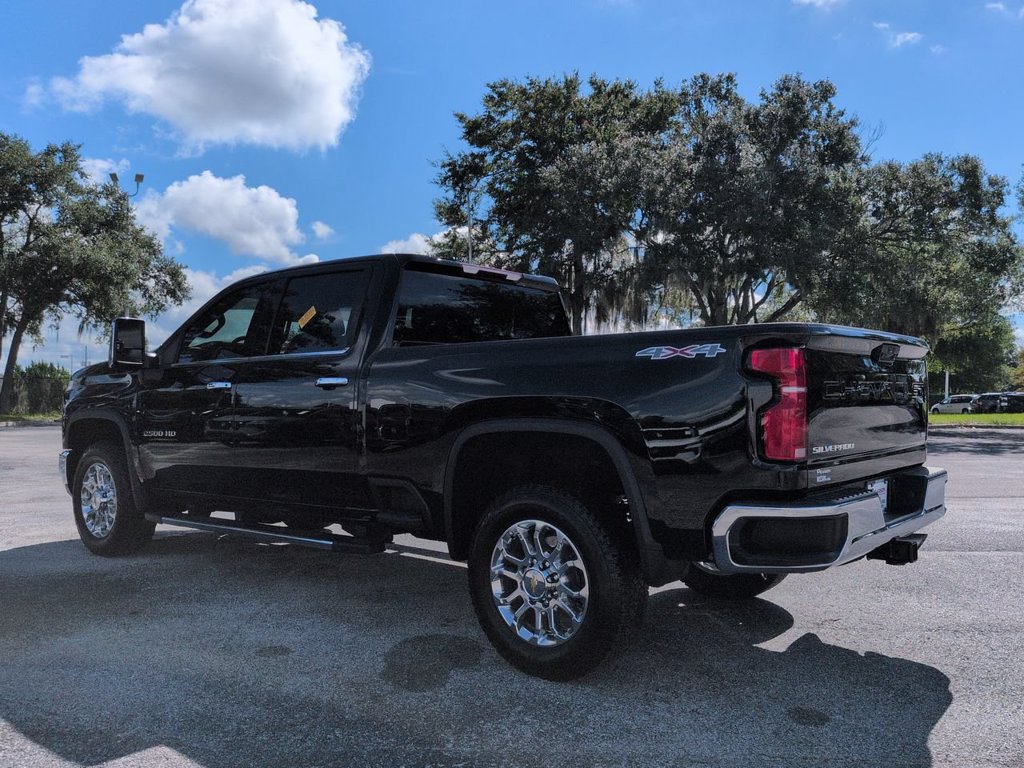 Used 2025 Chevrolet Silverado 2500 LTZ AWD/4WD image 6