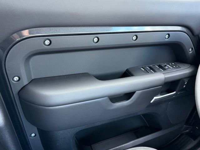 New 2026 Land Rover Defender 110 S image 33