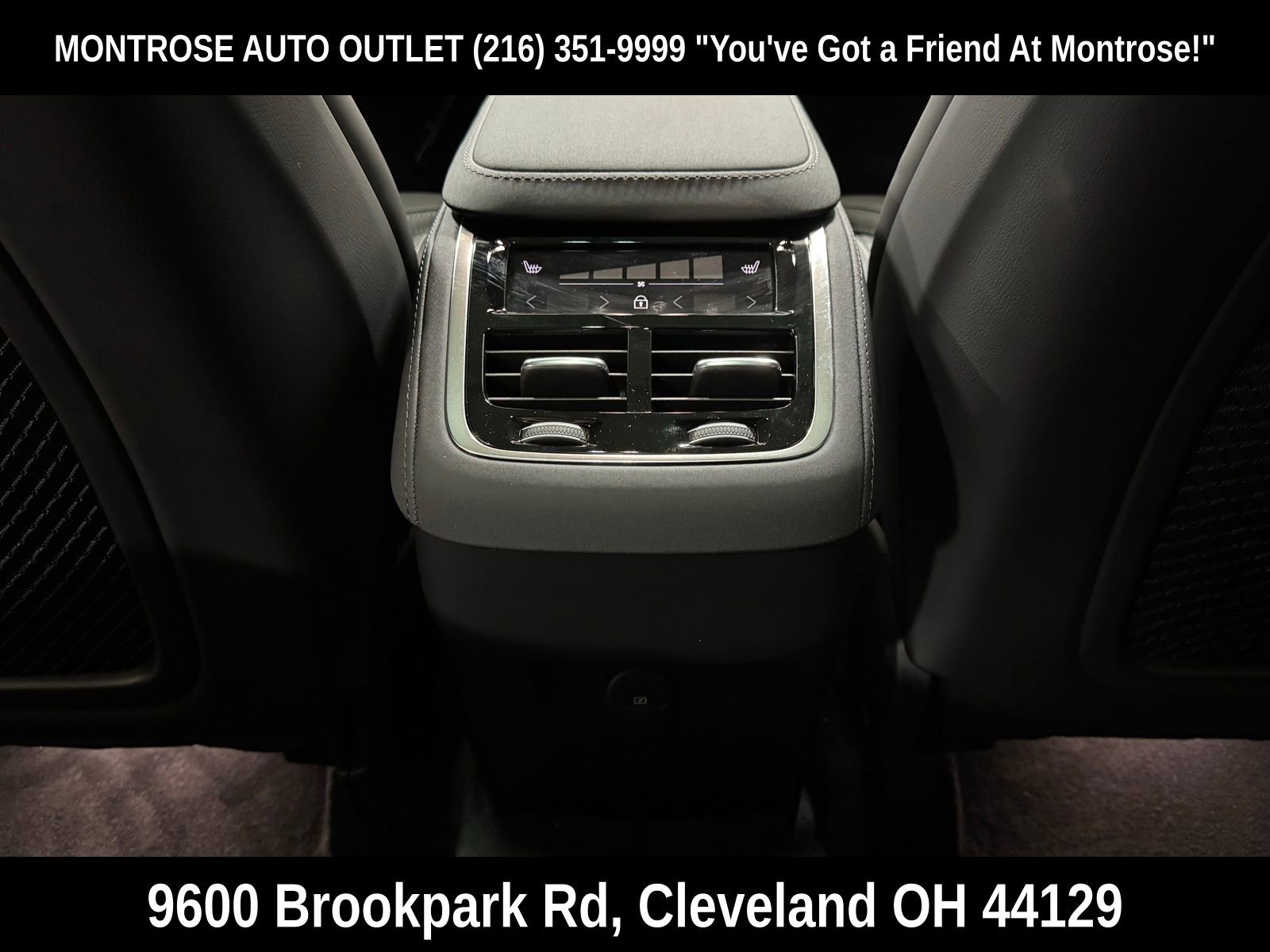 New 2026 Volvo XC90 B6 Ultra w/ Protection Package image 33