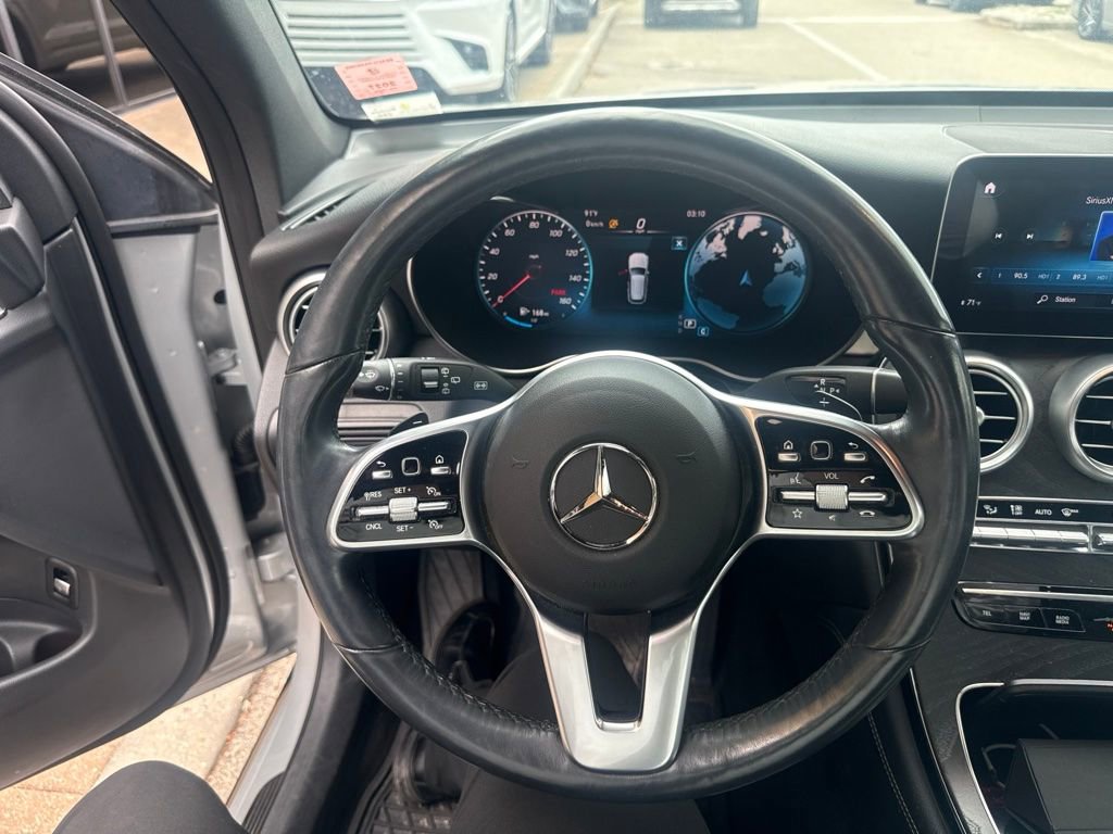 Used 2020 Mercedes-Benz GLC 300 4MATIC image 17