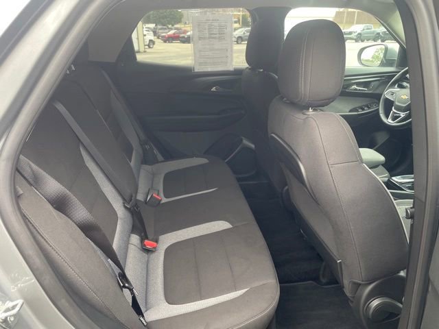 Used 2024 Chevrolet TrailBlazer LT w/ LT Cold Weather Package AWD/4WD image 30