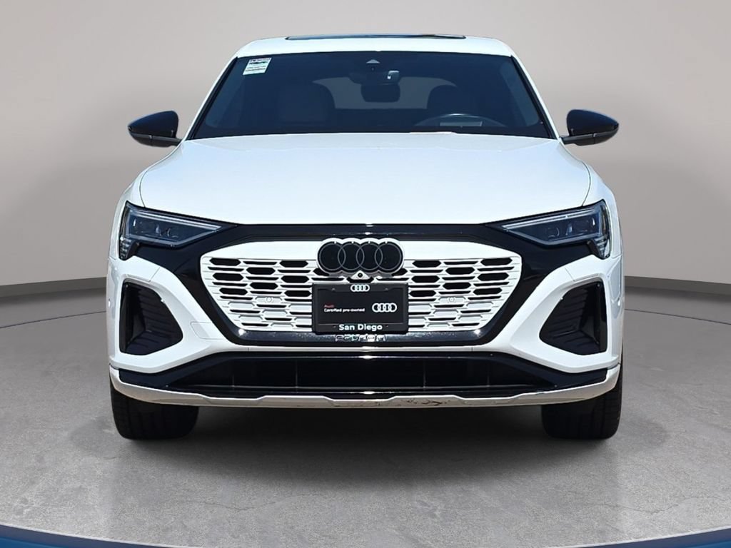 Certified 2024 Audi Q8 e-tron Prestige AWD/4WD image 3