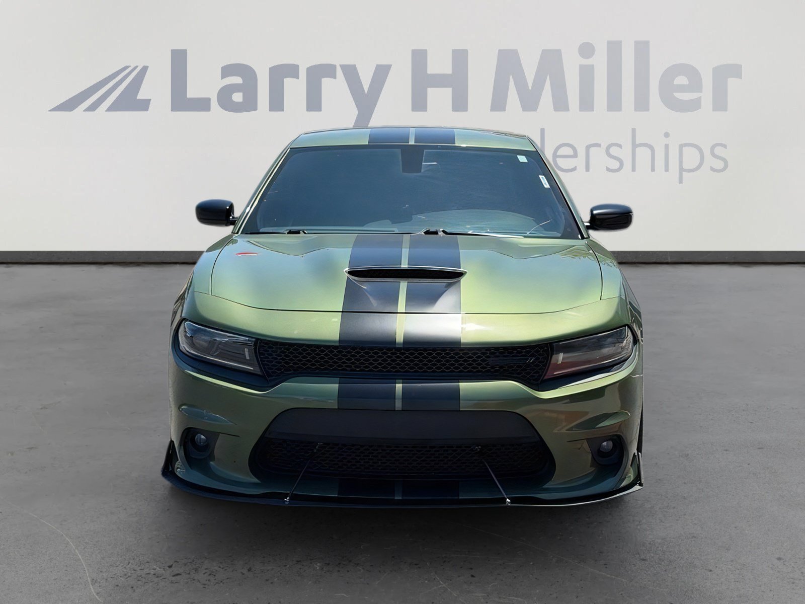 Used 2022 Dodge Charger R/T w/ Blacktop Package RWD image 4