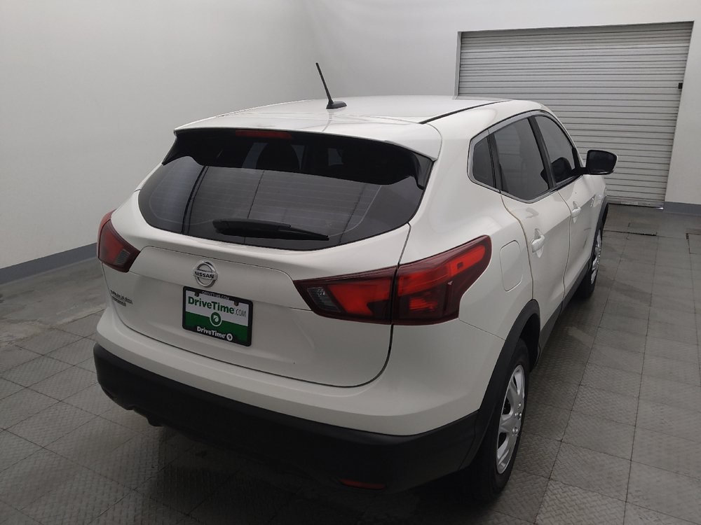 Used 2017 Nissan Rogue Sport S FWD image 7