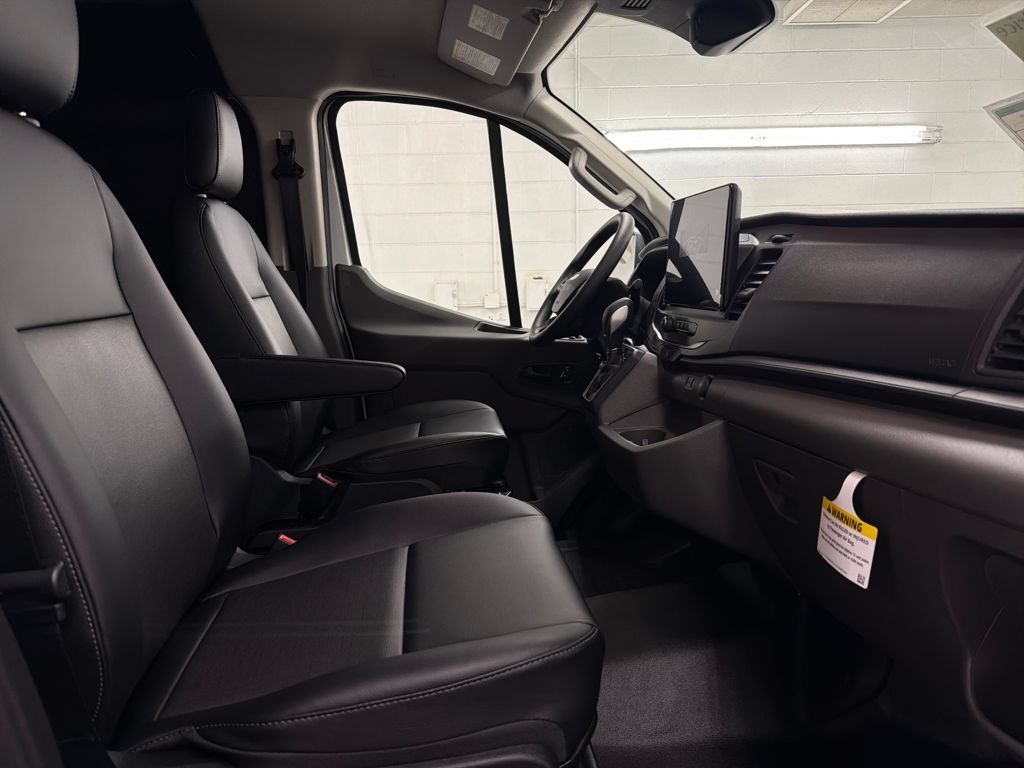 New 2026 Ford Transit 150 Low Roof w/ Load Area Protection Package RWD image 27