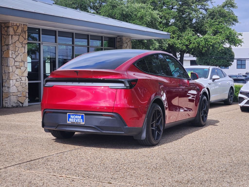 Used 2026 Tesla Model Y 2WD image 5