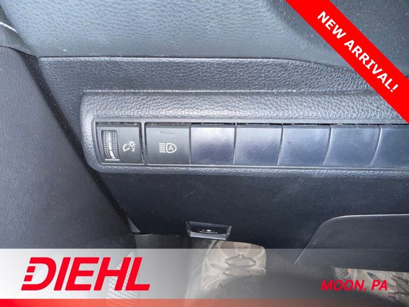 Used 2021 Toyota Corolla SE FWD image 21