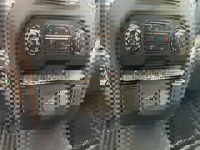 New 2026 Chevrolet Silverado 1500 Custom AWD/4WD image 15