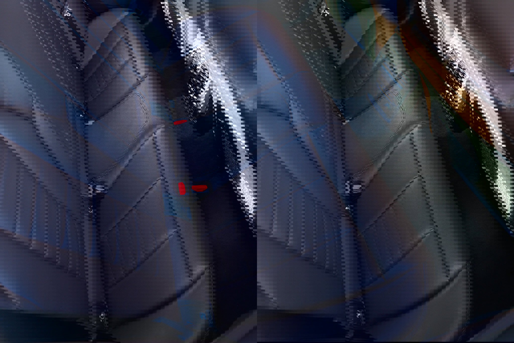 Used 2019 BMW 330i Sedan w/ Premium Package image 15