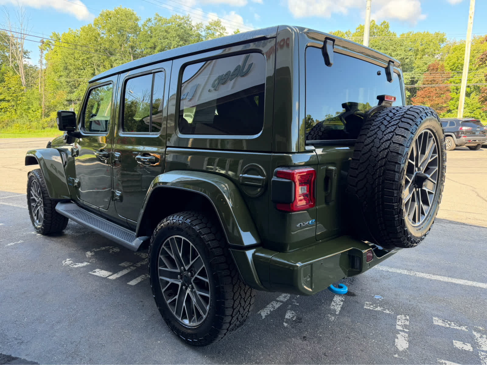 Used 2024 Jeep Wrangler High Altitude AWD/4WD image 6