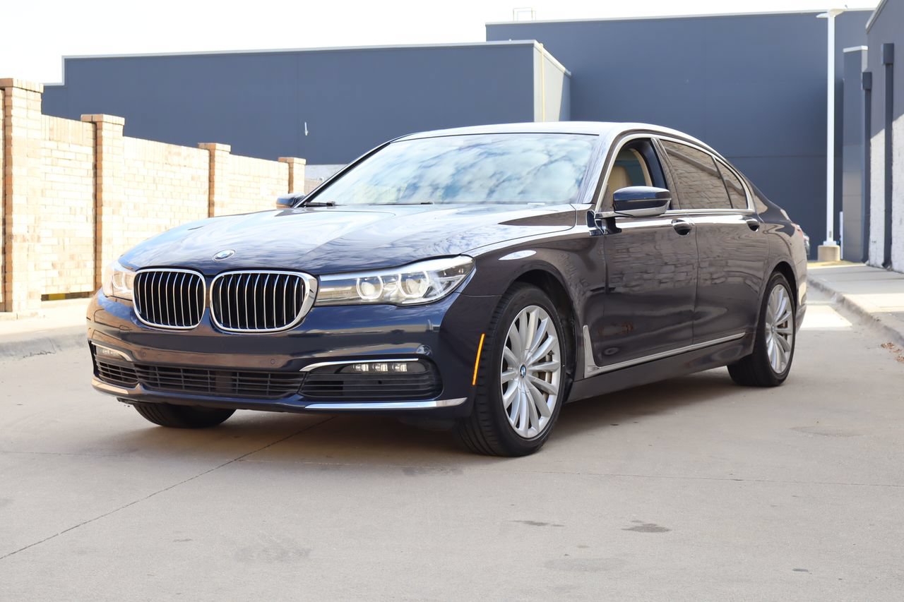 Used 2018 BMW 740i RWD image 2