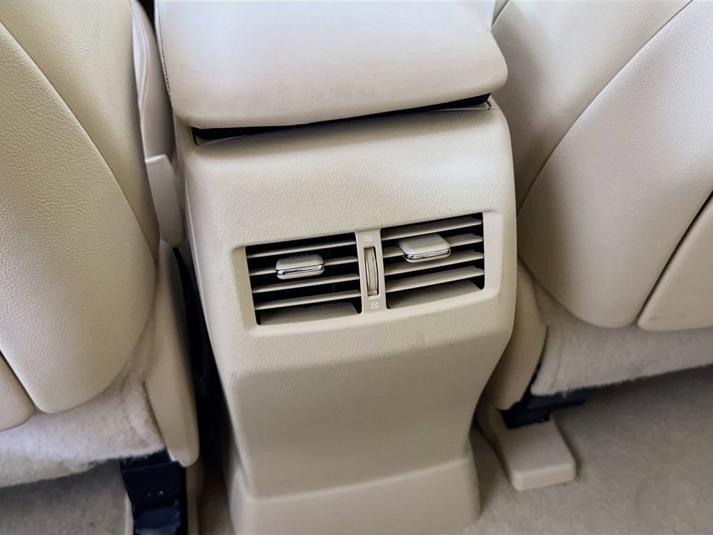 Used 2015 Lexus RX 450h FWD image 30