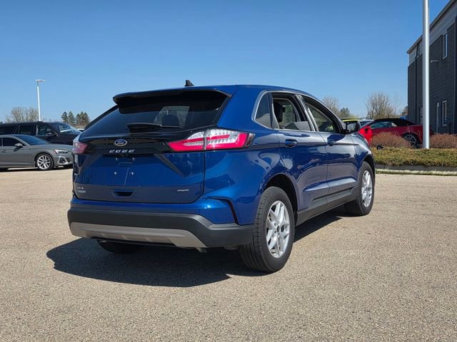 Used 2024 Ford Edge SEL w/ Convenience Package AWD/4WD image 3