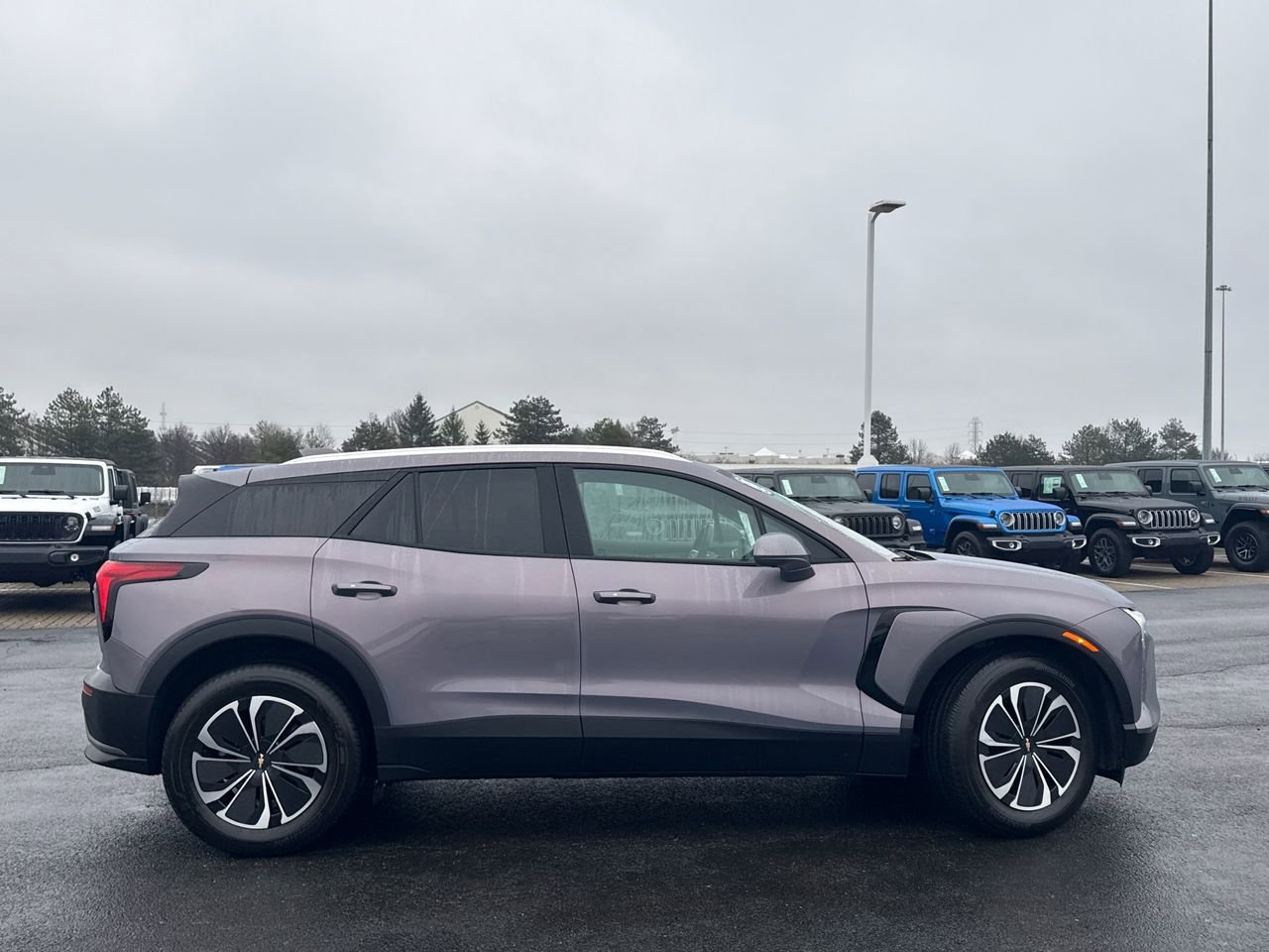 Used 2024 Chevrolet Blazer EV LT image 2