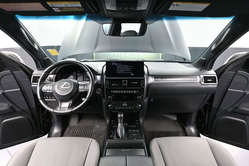 Used 2023 Lexus GX 460 w/ Black Line Special Edition AWD/4WD image 25