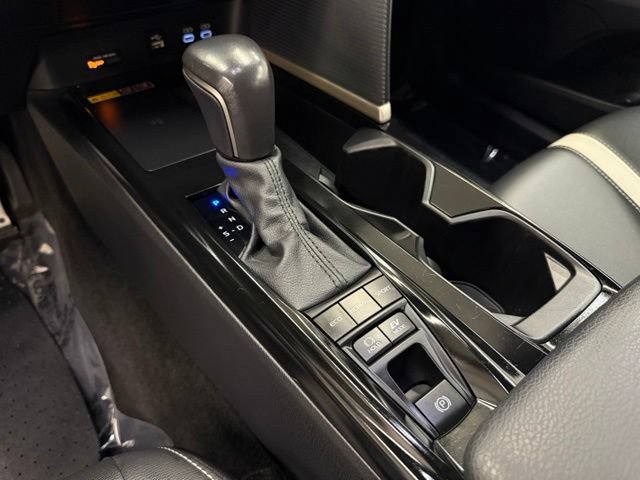 Certified 2025 Toyota Camry SE FWD image 16