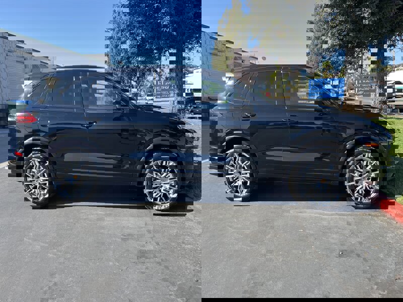 Used 2017 Porsche Cayenne S image 14