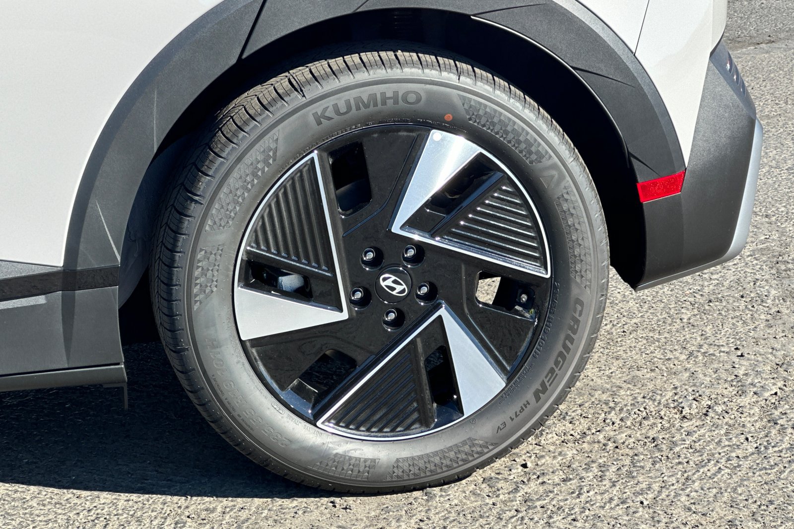 New 2027 Hyundai Ioniq 5 SEL AWD/4WD image 25