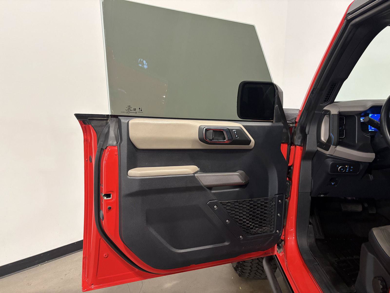 Used 2022 Ford Bronco Wildtrak AWD/4WD image 13