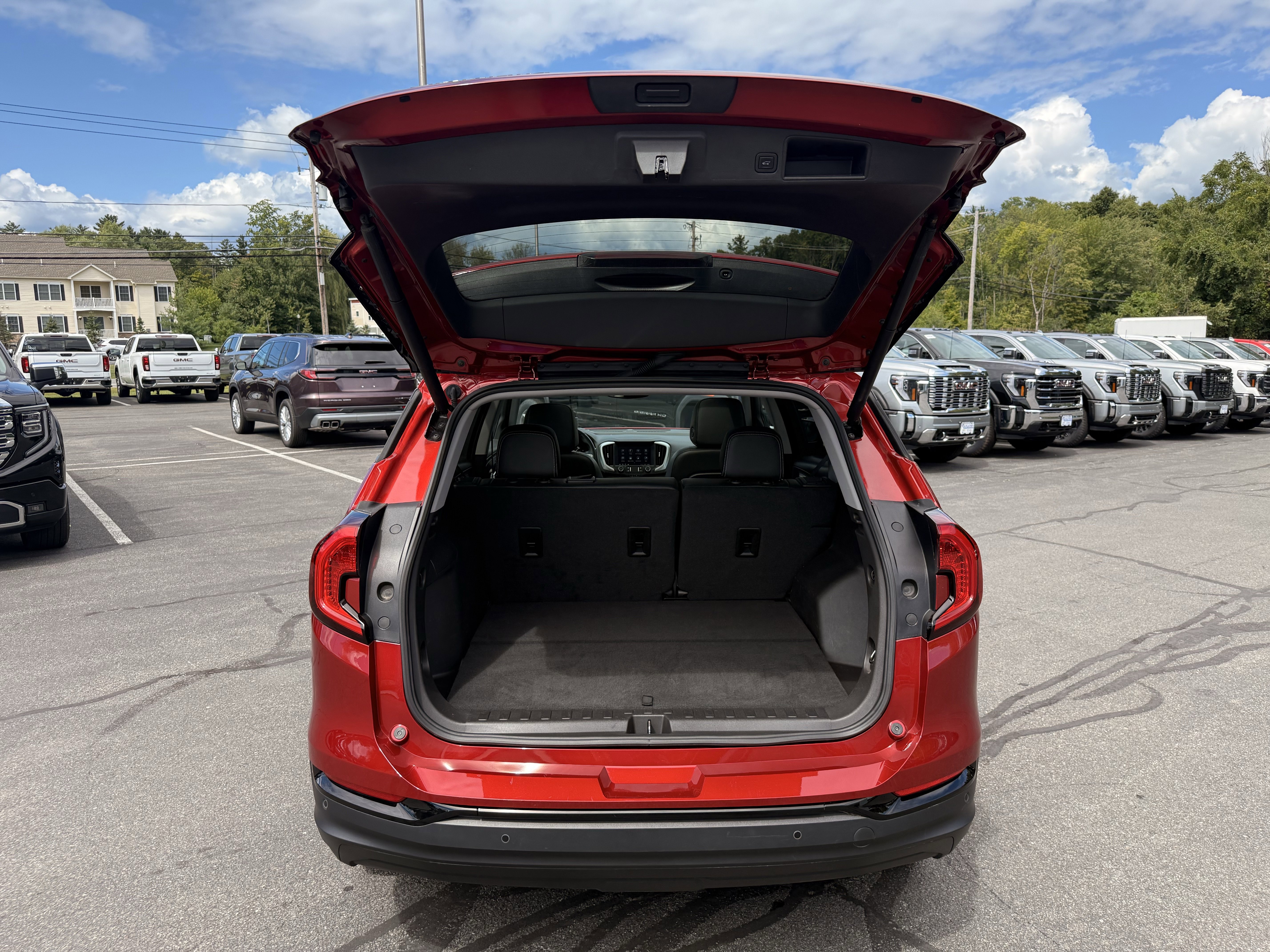 Certified 2023 GMC Terrain SLT w/ Tech Package image 19
