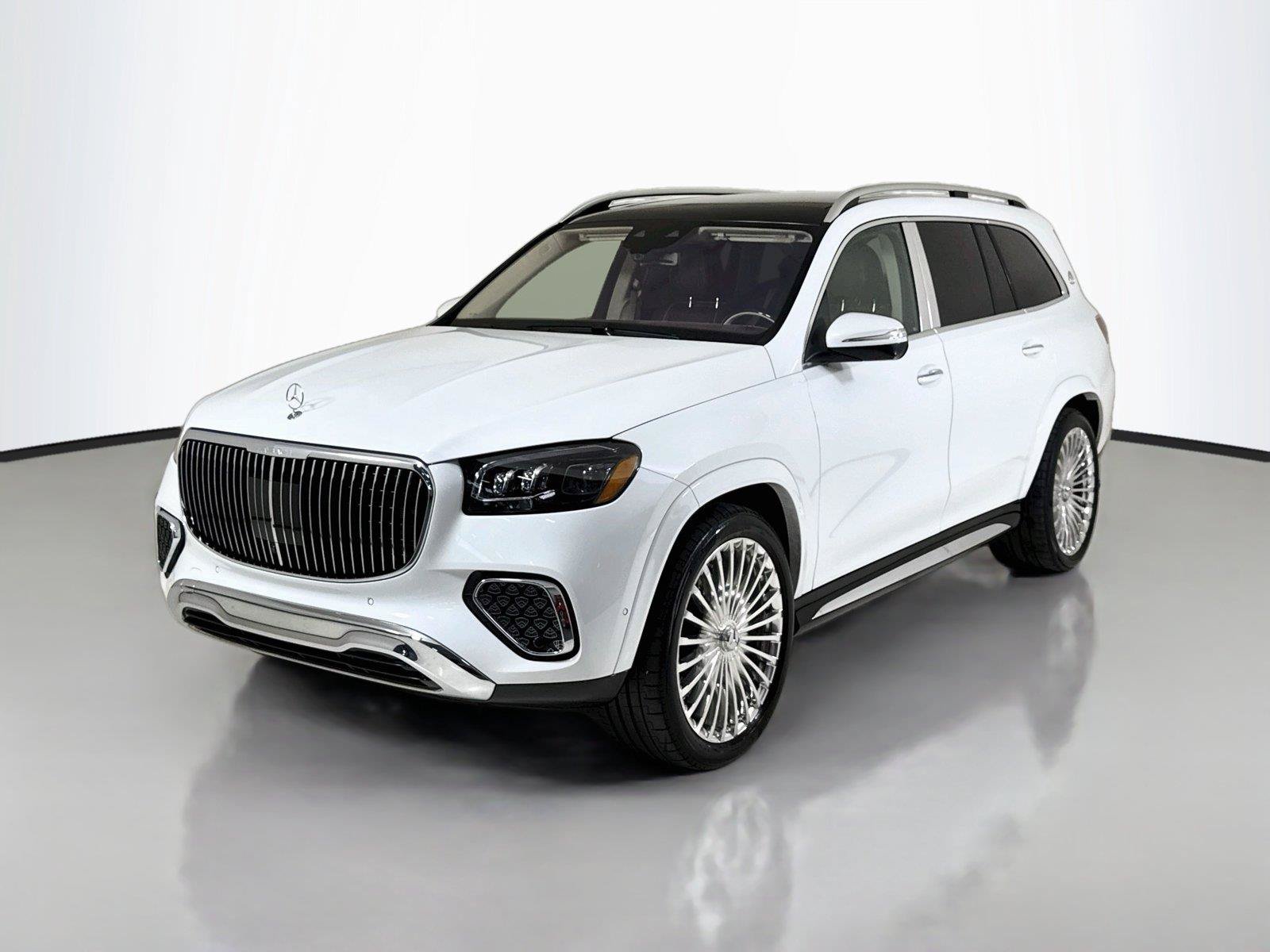 Used 2025 Mercedes-Benz Maybach GLS 600 4MATIC image 10