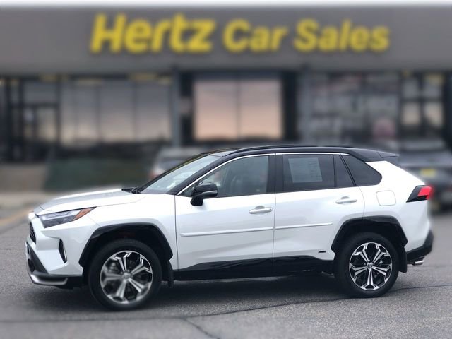 Used 2025 Toyota RAV4 XSE w/ Weather Package AWD/4WD image 1