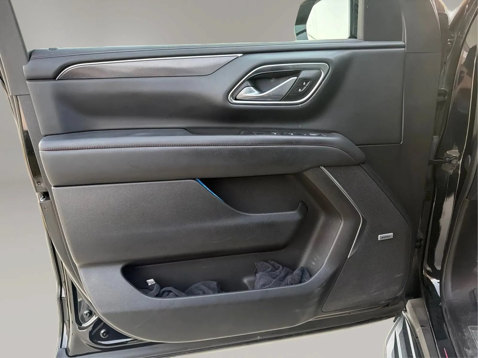 Used 2024 Chevrolet Suburban RST RWD image 23