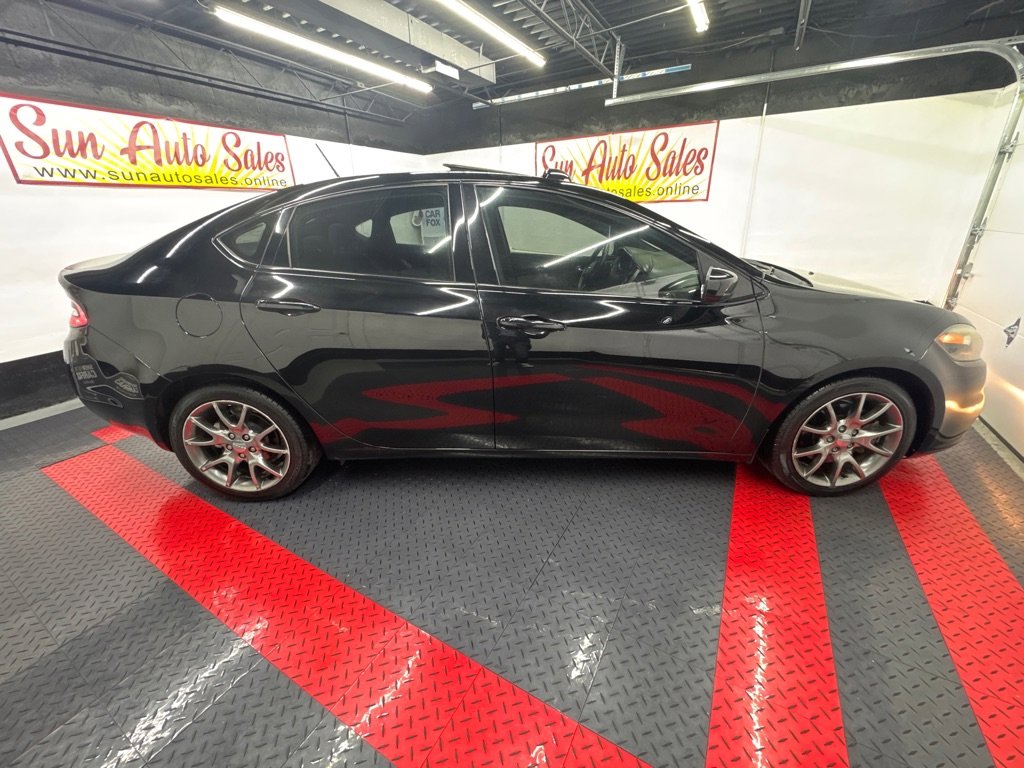 Used 2015 Dodge Dart SXT w/ Sun/Sound Group image 5