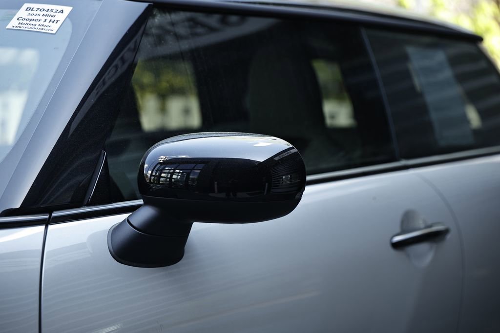 Used 2025 MINI Cooper S FWD image 11