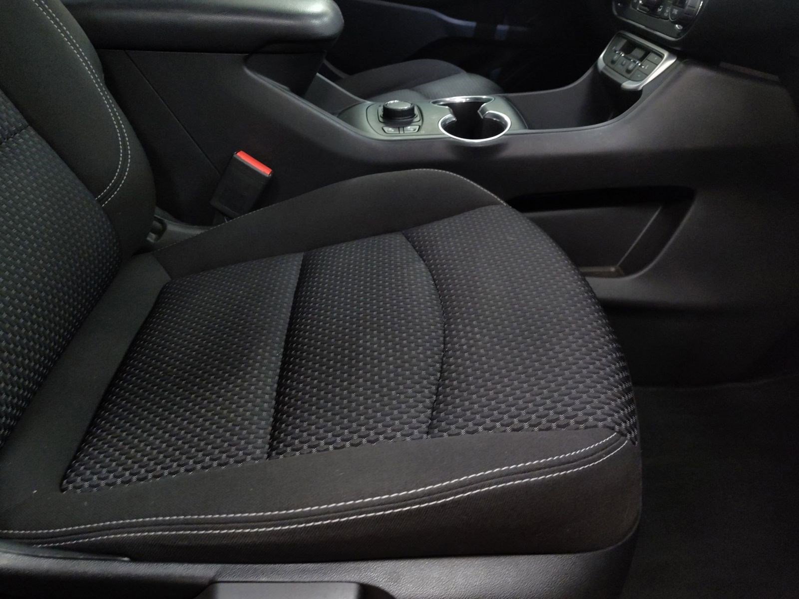 Used 2022 GMC Terrain SLE w/ Driver Convenience Package image 26