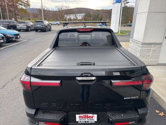 Used 2023 Hyundai Santa Cruz Night image 5