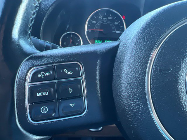 Used 2013 Jeep Wrangler Unlimited Rubicon w/ Dual Top Group AWD/4WD image 18