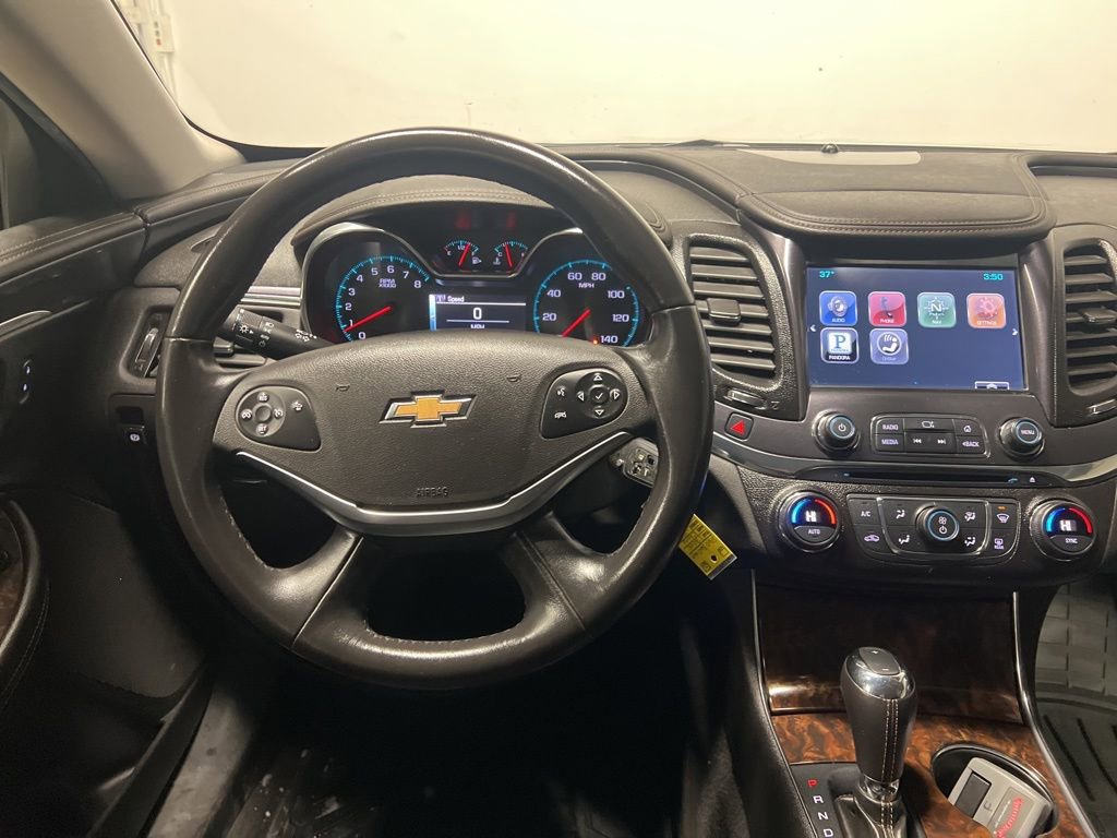 Used 2014 Chevrolet Impala LT w/ Convenience Package image 11