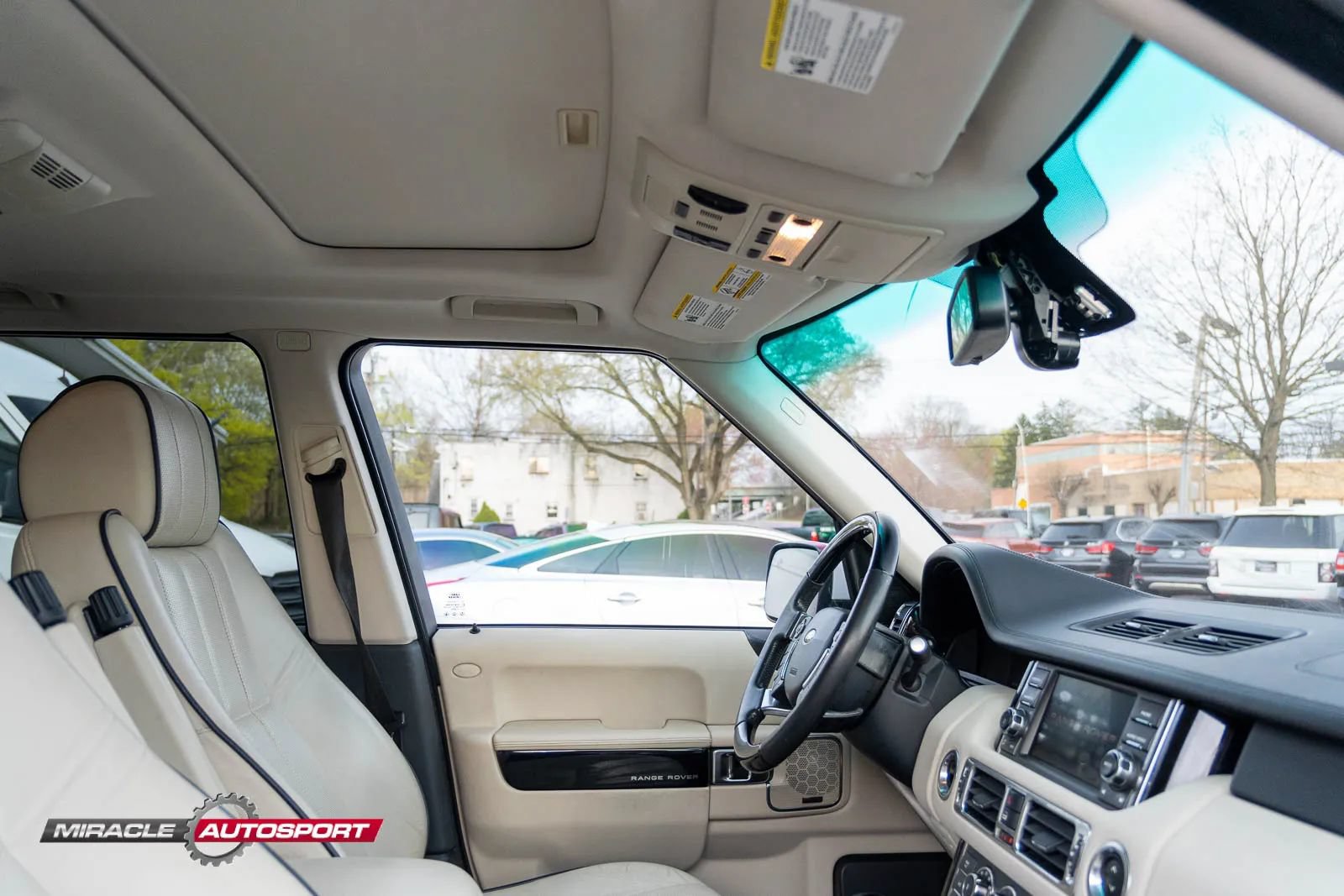 Used 2012 Land Rover Range Rover Supercharged AWD/4WD image 33