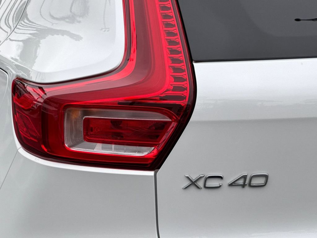 Certified 2023 Volvo XC40 Recharge Ultimate AWD/4WD image 25